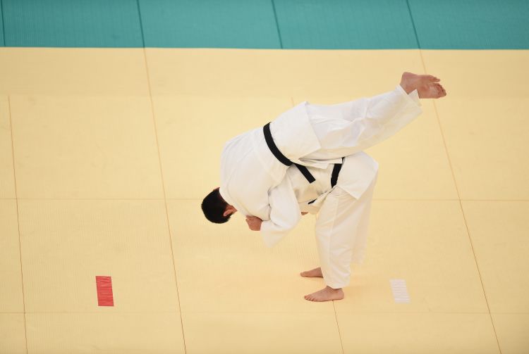 想打世界杯就要离开皇马？24岁的巴西边锋，来到生涯十字路口