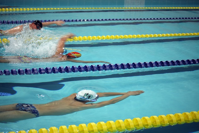 尤其是与二 尤其是与二